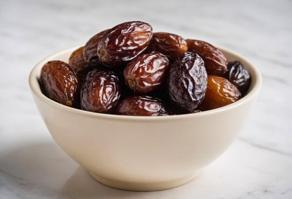 vintage noor dates